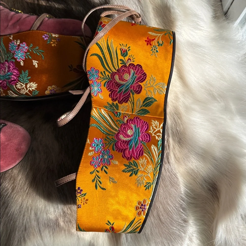 Gucci floral embroidered silk sandal + beaded snake velvet loafer set. - Picture 3 of 4